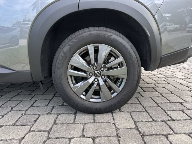 2024 Nissan Pathfinder S