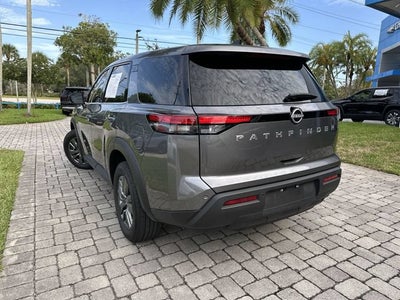 2024 Nissan Pathfinder S