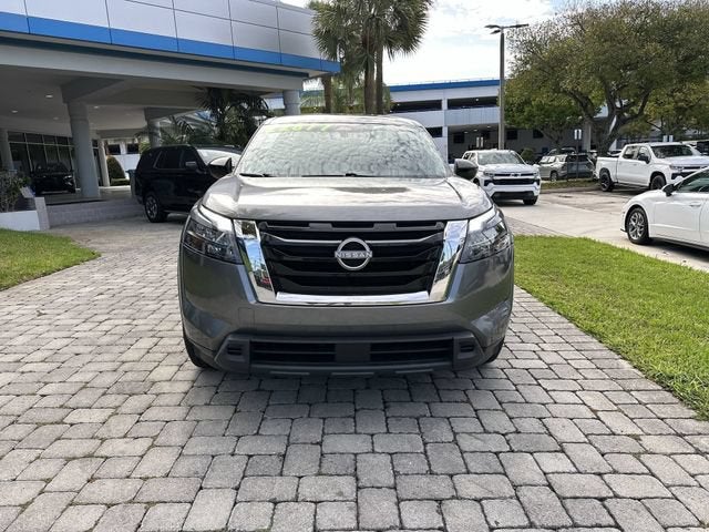 2024 Nissan Pathfinder S