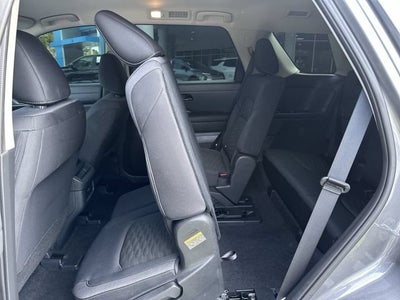 2024 Nissan Pathfinder S