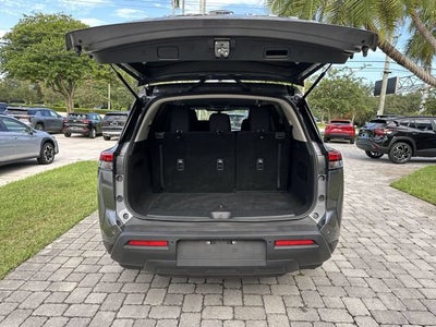 2024 Nissan Pathfinder S