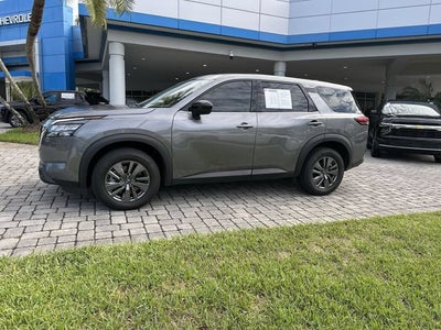 2024 Nissan Pathfinder S