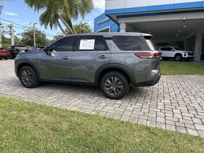 2024 Nissan Pathfinder S