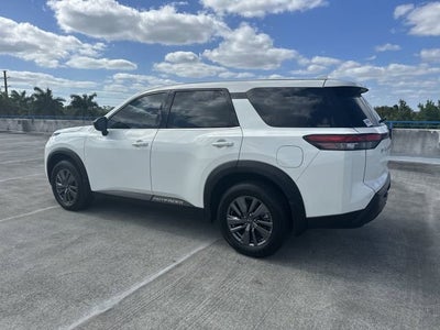 2024 Nissan Pathfinder S