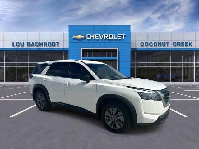 2024 Nissan Pathfinder S