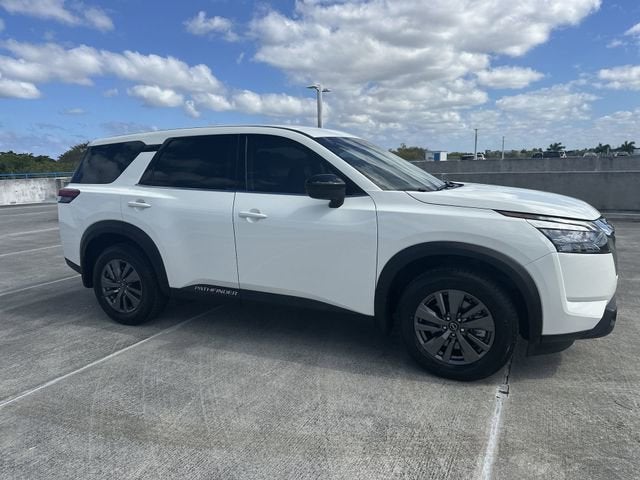 2024 Nissan Pathfinder S