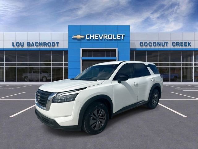 2024 Nissan Pathfinder S