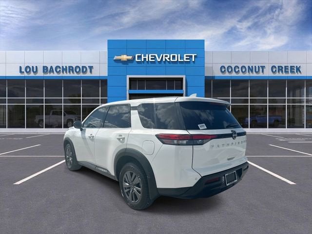 2024 Nissan Pathfinder S