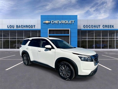 2025 Nissan Pathfinder SV