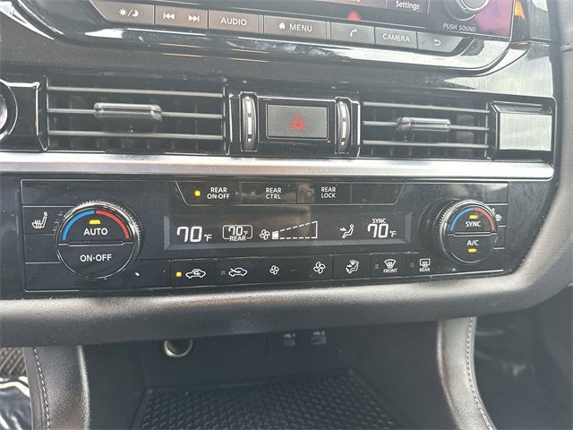 2025 Nissan Pathfinder SV