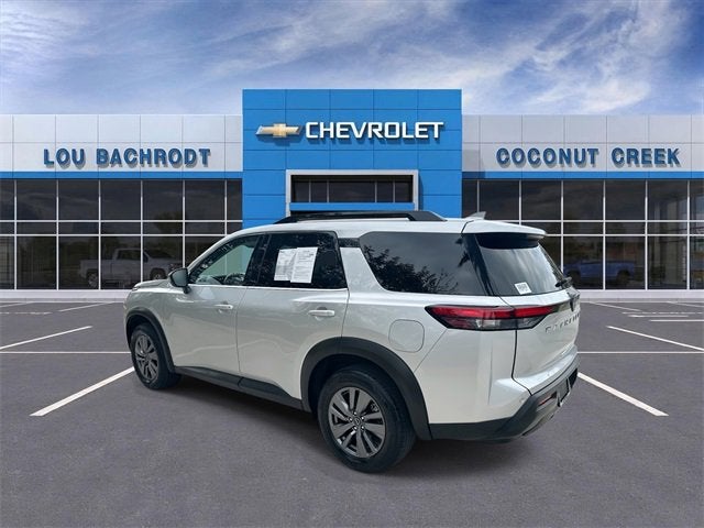 2025 Nissan Pathfinder SV