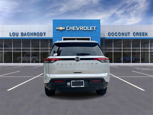 2025 Nissan Pathfinder SV