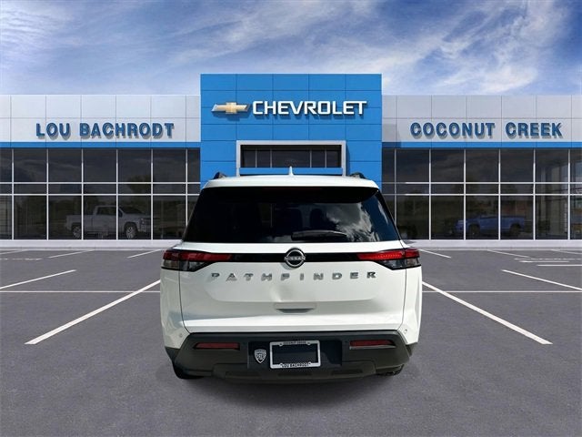 2025 Nissan Pathfinder SV