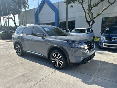 2024 Nissan Pathfinder Platinum
