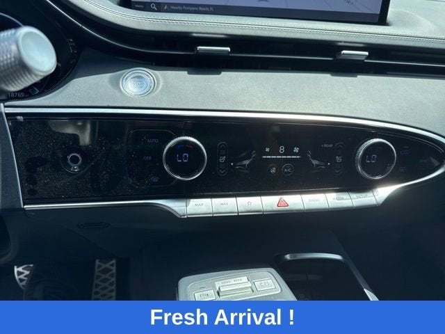 2024 Genesis GV70 2.5T