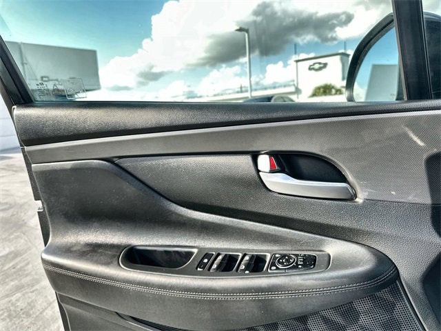 2022 Hyundai Santa Fe SE