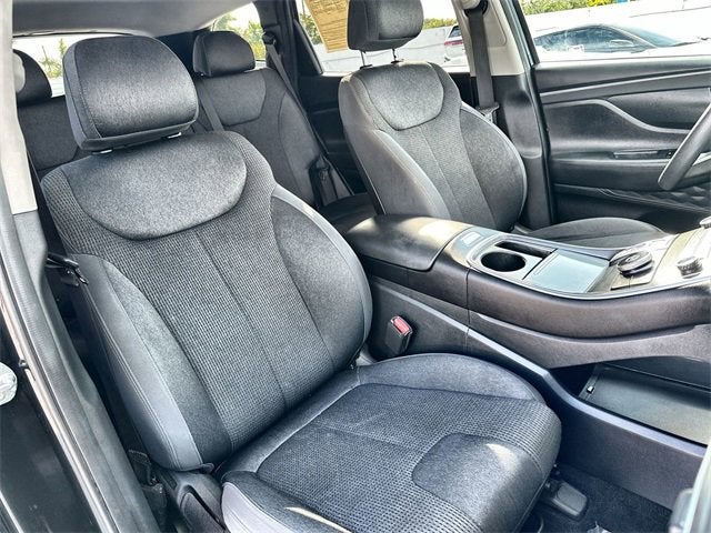 2022 Hyundai Santa Fe SE