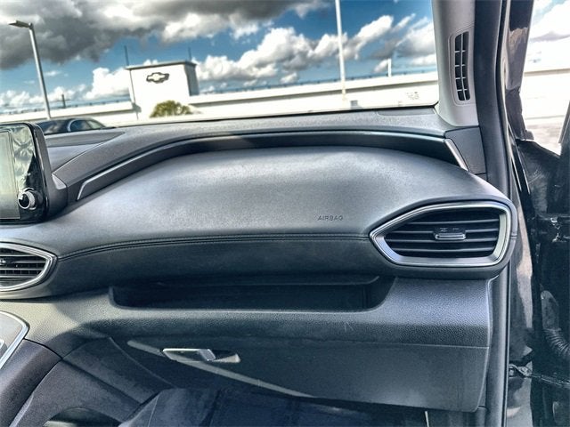 2022 Hyundai Santa Fe SE