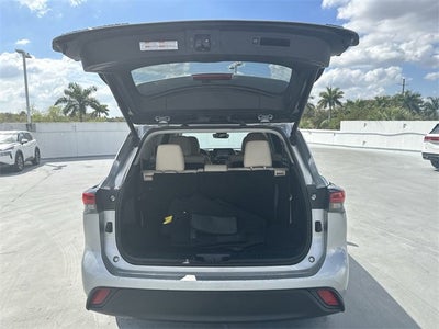 2022 Toyota Highlander XLE