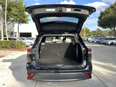 2023 Toyota Highlander L