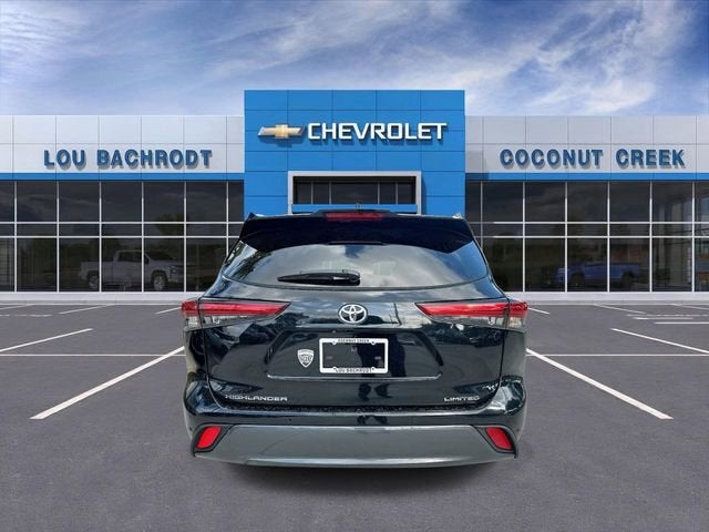 2023 Toyota Highlander L