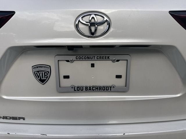2024 Toyota Highlander LE
