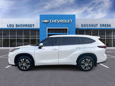 2024 Toyota Highlander LE