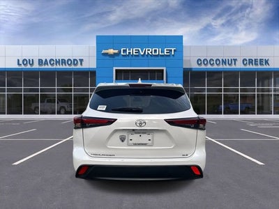 2024 Toyota Highlander LE