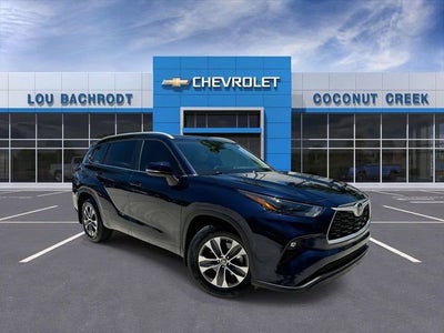 2024 Toyota Highlander LE