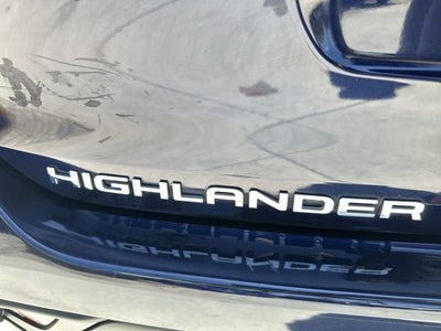 2024 Toyota Highlander LE