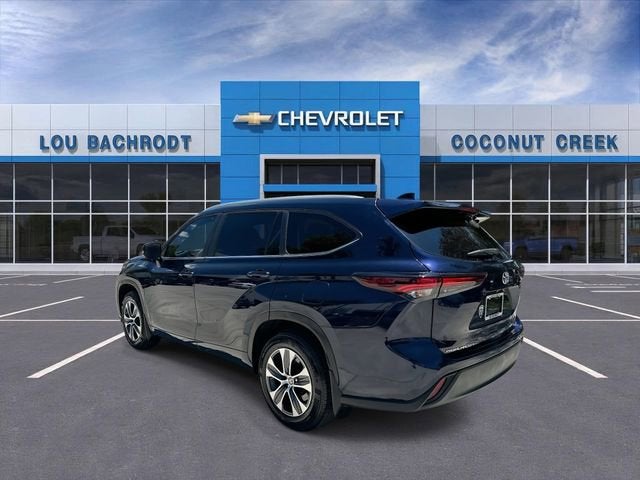 2024 Toyota Highlander LE
