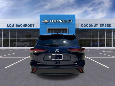 2024 Toyota Highlander LE