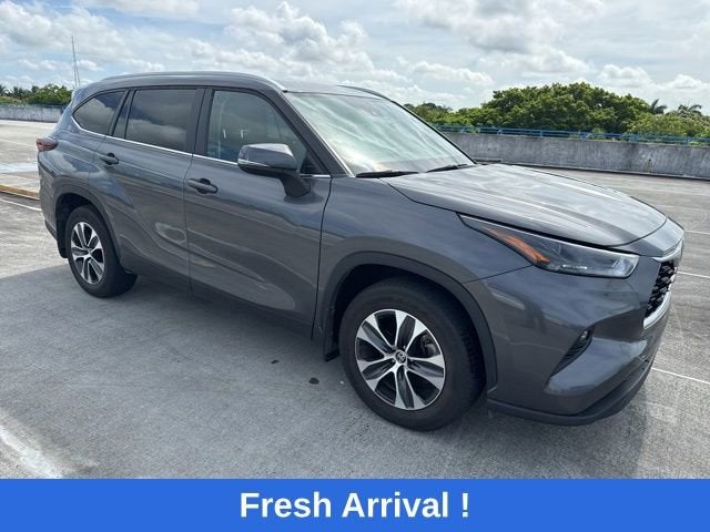 2024 Toyota Highlander LE