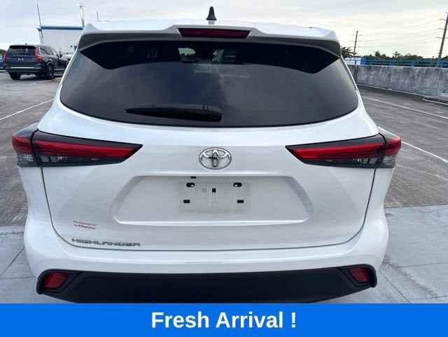 2023 Toyota Highlander L