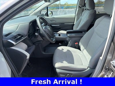 2024 Toyota Sienna LE