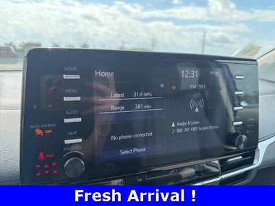 2024 Toyota Sienna LE