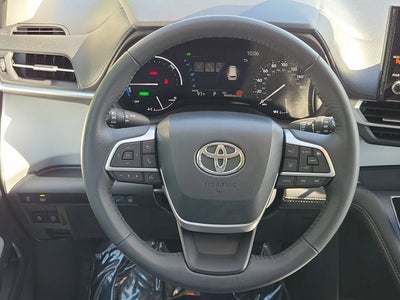 2025 Toyota Sienna XLE