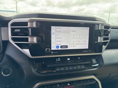 2022 Toyota Tundra 4WD SR5