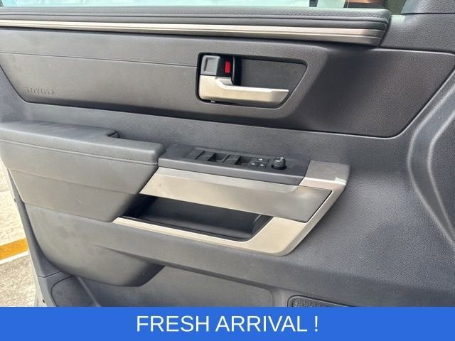 2022 Toyota Tundra 4WD SR5