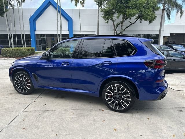 2024 BMW X5 M60i