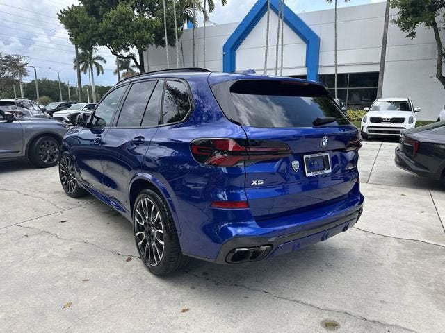 2024 BMW X5 M60i