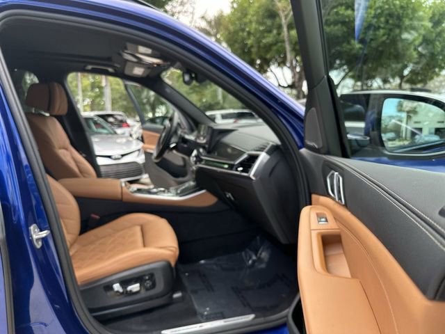 2024 BMW X5 M60i