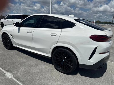 2023 BMW X6 xDrive40i