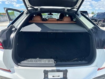 2023 BMW X6 xDrive40i