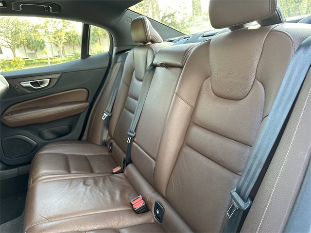 2024 Volvo S60 Ultimate Dark Theme