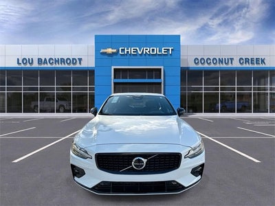 2024 Volvo S60 Ultimate Dark Theme