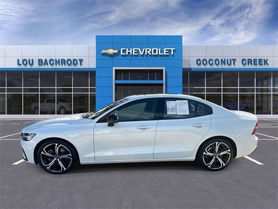 2024 Volvo S60 Ultimate Dark Theme