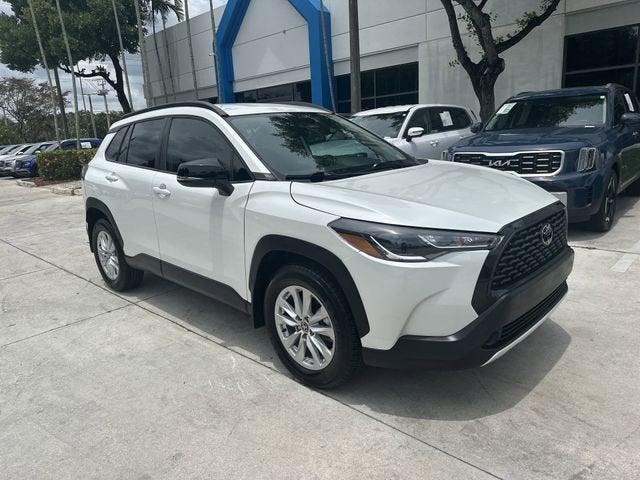 2025 Toyota Corolla Cross LE
