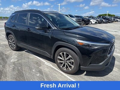 2025 Toyota Corolla Cross XLE