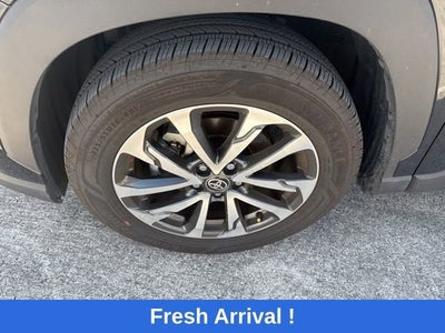 2025 Toyota Corolla Cross XLE